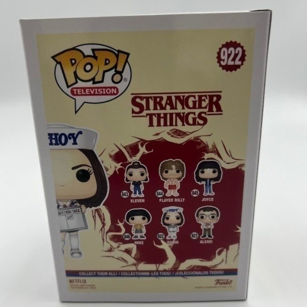 Funko Pop Stranger Things Robin 922 Vinyl Figure Sailor Outfit AHOY New - Picture 4 of 7